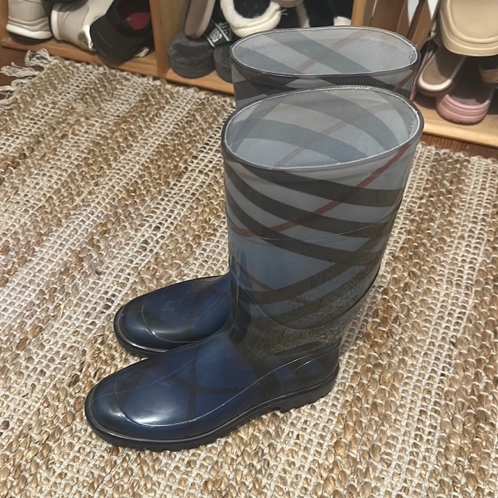 burberry rainboots